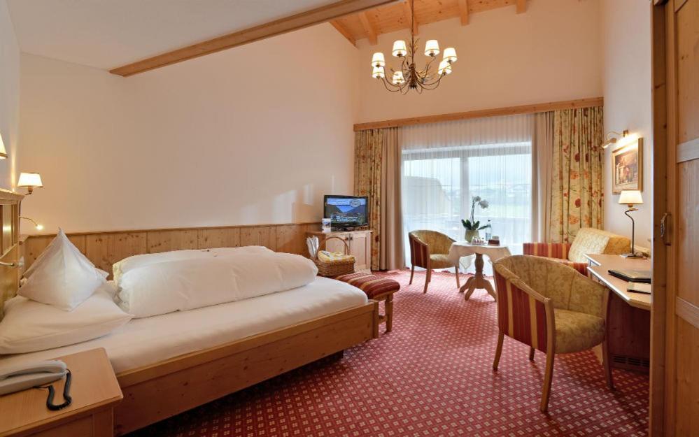 Hotel Edenlehen Mayrhofen Ngoại thất bức ảnh