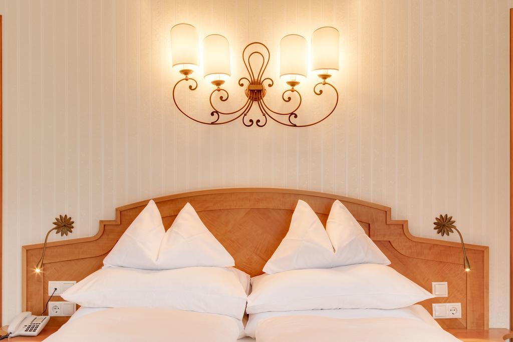 Hotel Edenlehen Mayrhofen Ngoại thất bức ảnh